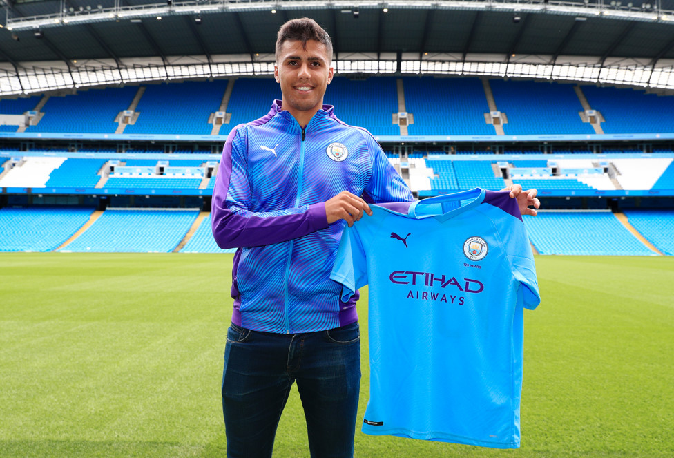 A CHEGADA : Rodri assinou com o City em julho de 2019. 