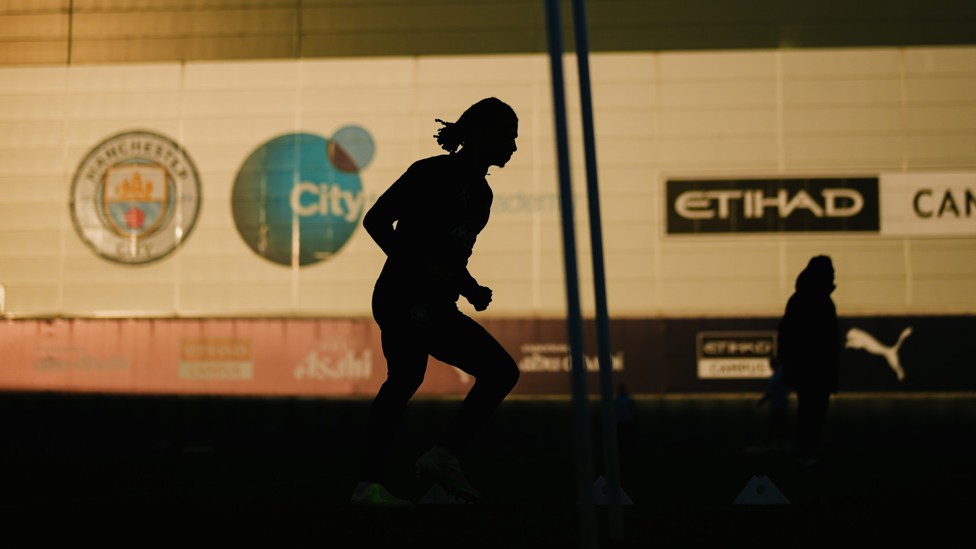 FINAL TOUCHES : Nathan Ake prepares for Liverpool