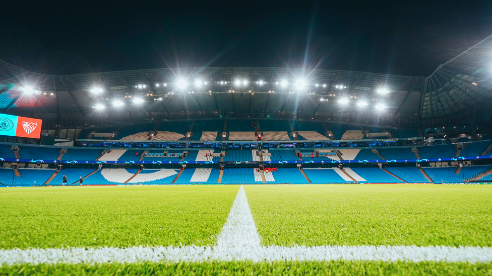 UCL NIGHT : The Etihad looking as beautiful as ever ahead of Sevilla's visit.