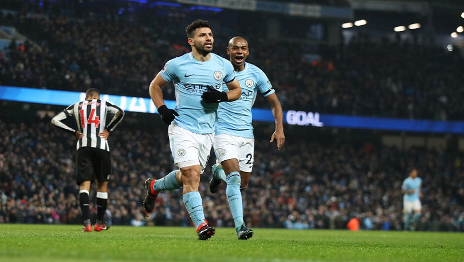 Guardiola: Aguero na disputa por um lugar contra o Marseille