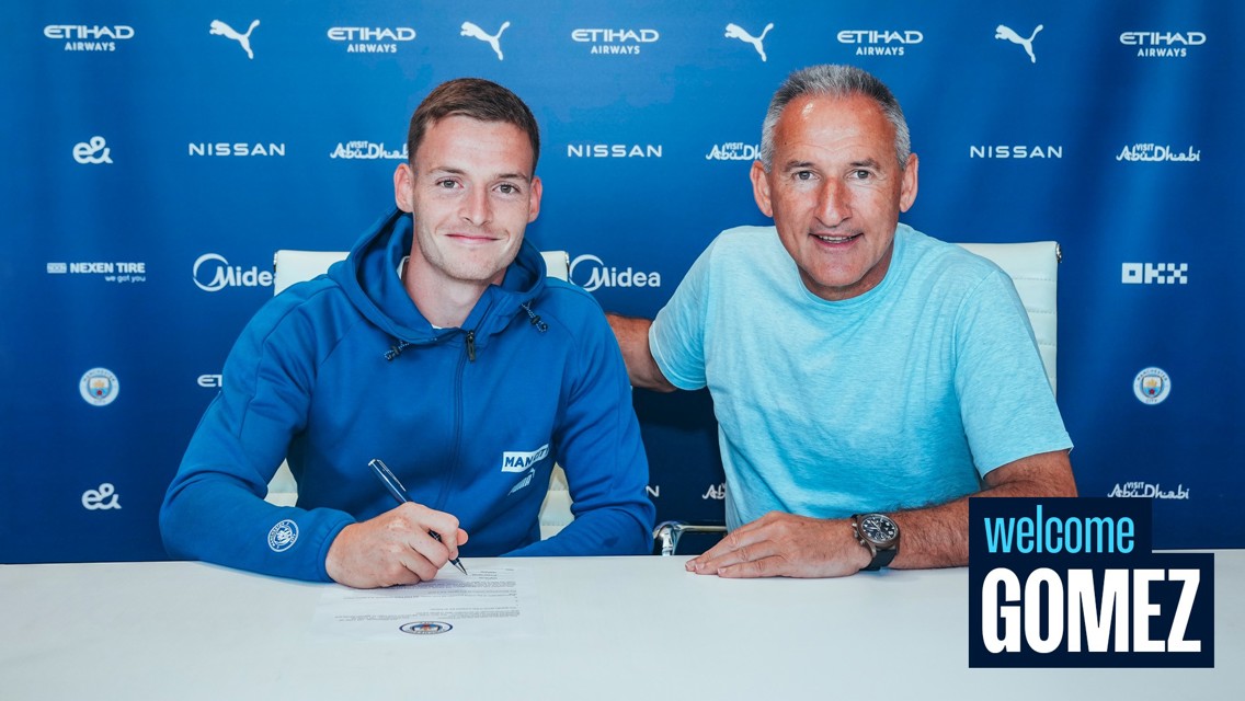 Sergio Gomez rejoint City en provenance d'Anderlecht 