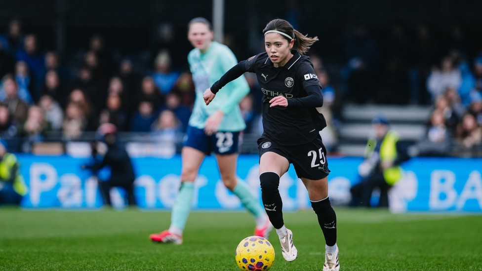 ON THE BALL : Yui Hasegawa pulling the strings