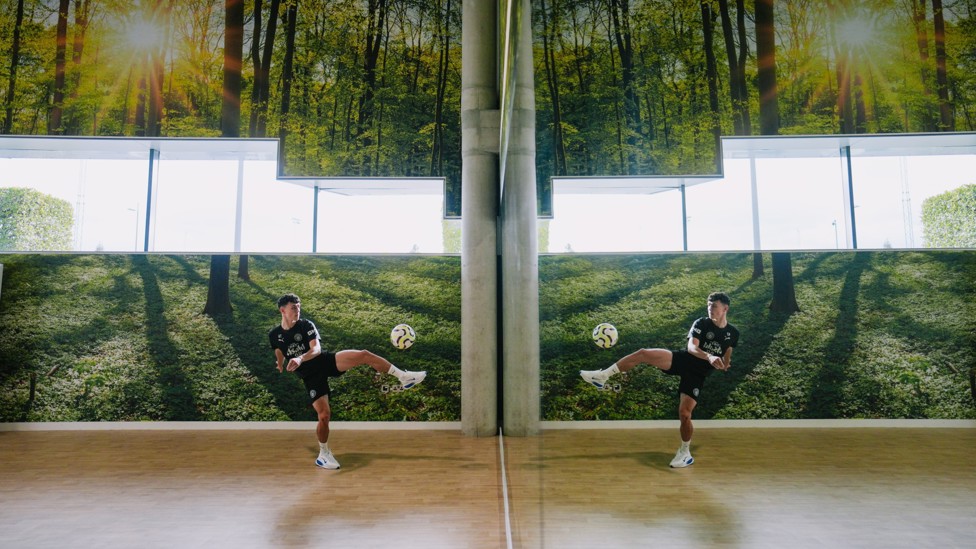 RIGHT BACK AT YOU : Phil Foden in the mirror