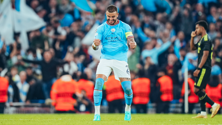 Walker thrilled by City's togetherness