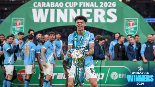 Manchester City players celebrate winning the Carabao Cup final 2026 with a trophy presentation.