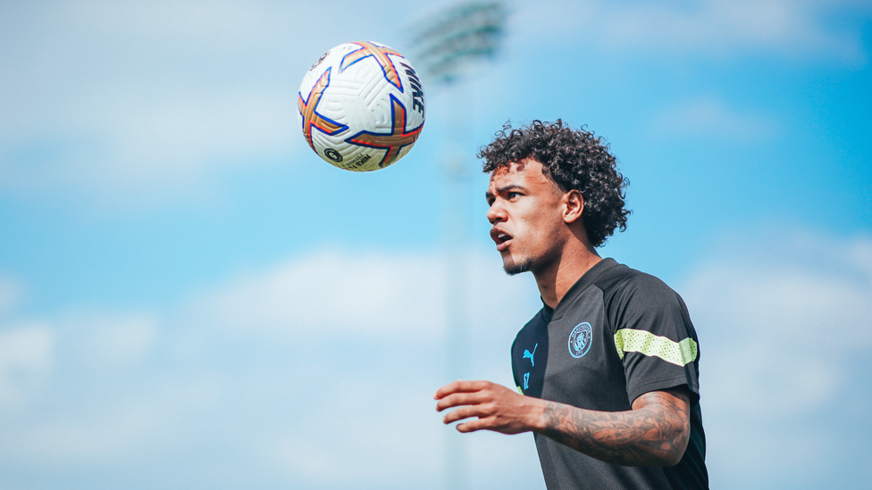 FULL FOCUS : Oscar Bobb can't take his eyes off the ball