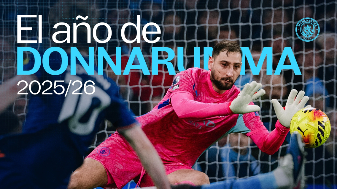 A goalkeeper in pink gear making a save with text 'El año de Donnarumma 2025/26' and a Manchester City logo.