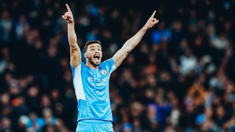 ¡Consigue una camiseta firmada por Rúben Dias!