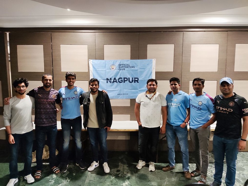 CITY SLICKERS: Nagpur members sport their allegiance