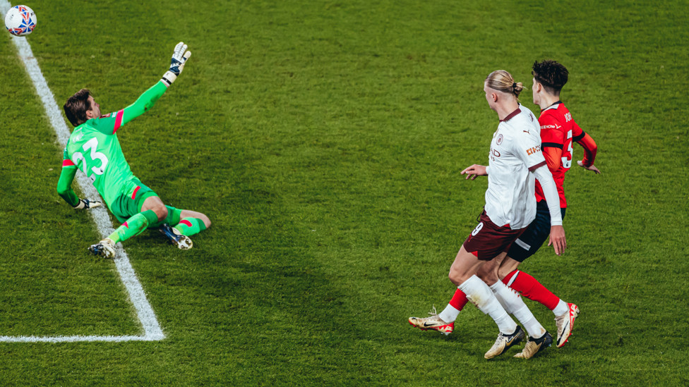 HAT-TRICK HERO : Elite finish!