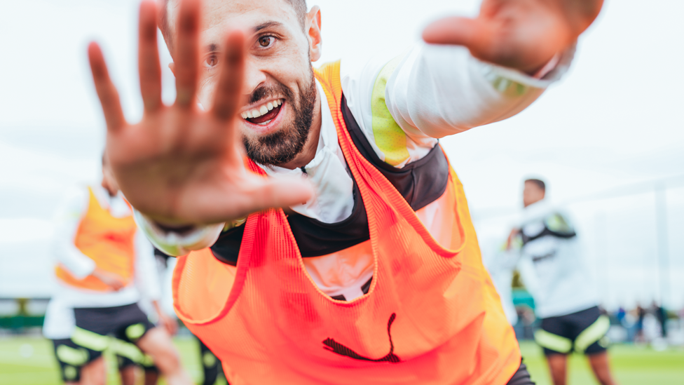 HANDS UP! : Bernardo Silva has some fun with our camera lens!