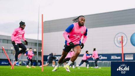 Training: Semenyo's straight in 