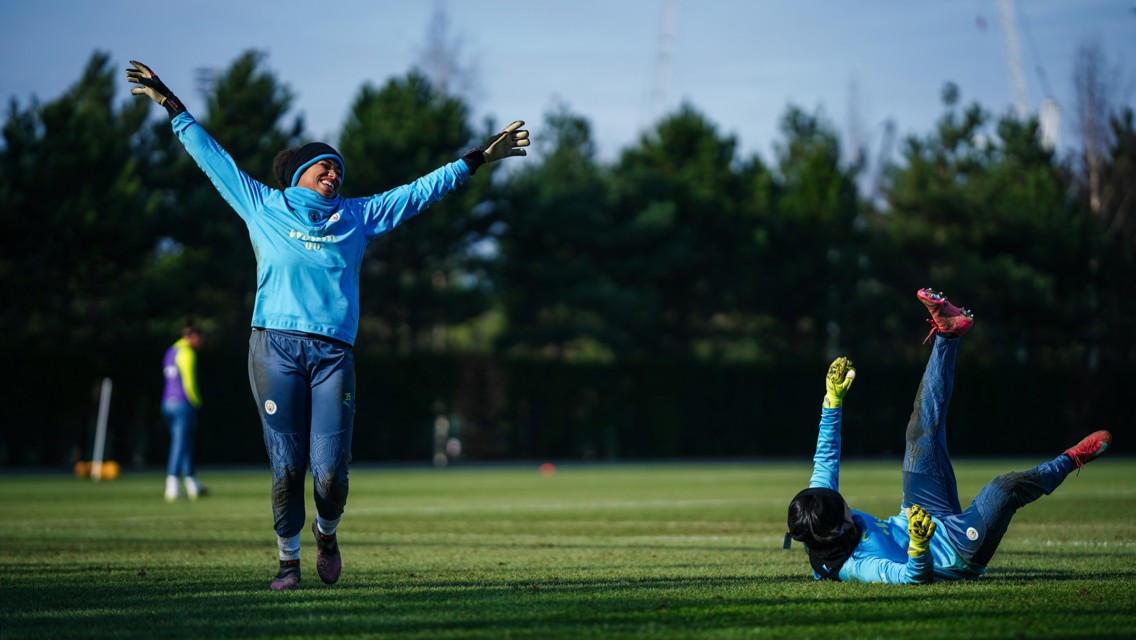 Gallery: Getting ready for the Reds