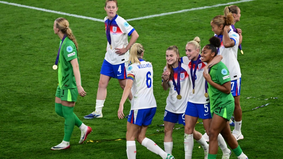 LIONESSES : Jess Park, Alex Greenwood and Khiara Keating take in the atmosphere