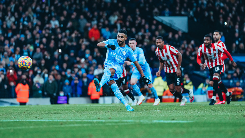 ICE COLD : Riyad Mahrez puts City ahead from the spot