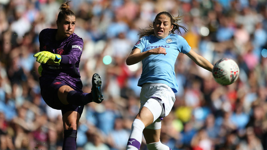 STAR DUST : Janine Beckie