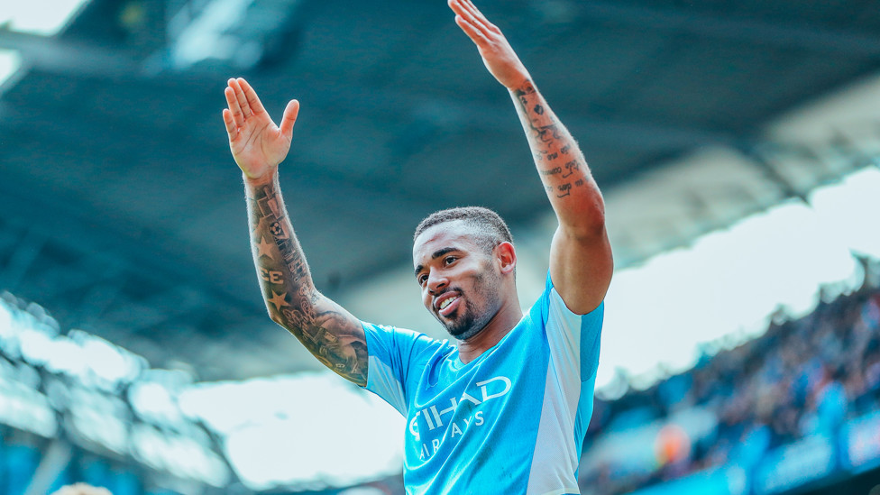 BRAZILLIANT : What a performance from this man!