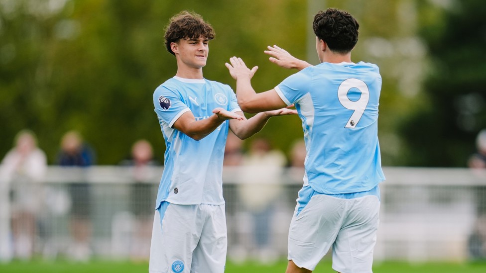 READY FOR THE NEW SEASON : Olly Houlihan and Teddie Lamb excited to begin the new campaign.